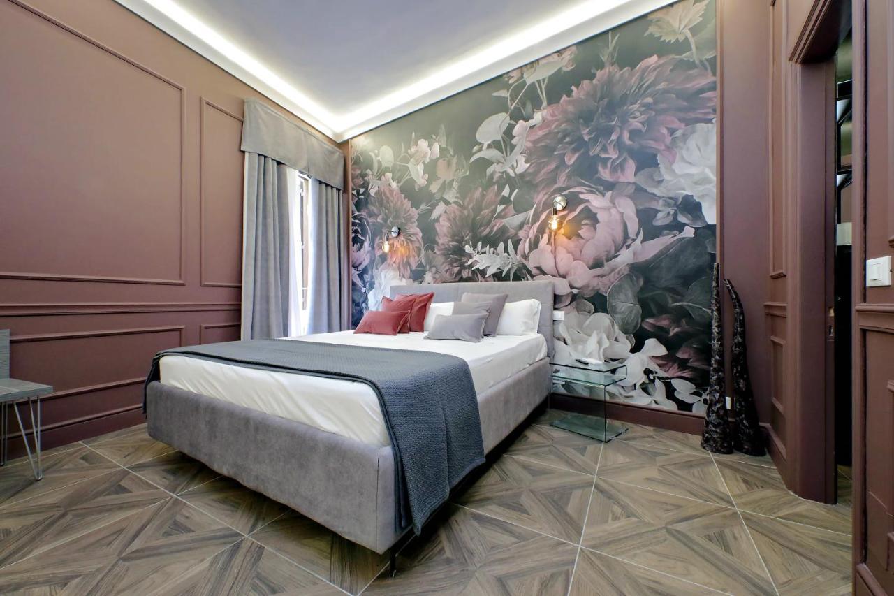 Ych-Butterfly Flat Close Trevi Fountain 로마 외부 사진